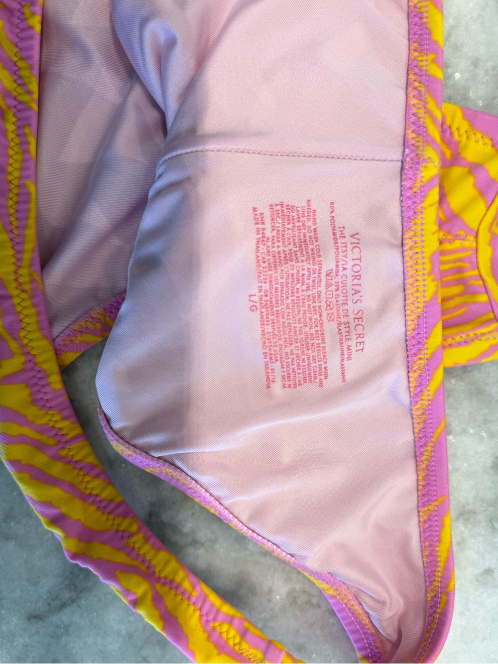 BNWOT Victoria’s Secret Pink Yellow Zebra Print Bikini Bottom L Animal Print - Picture 3 of 3